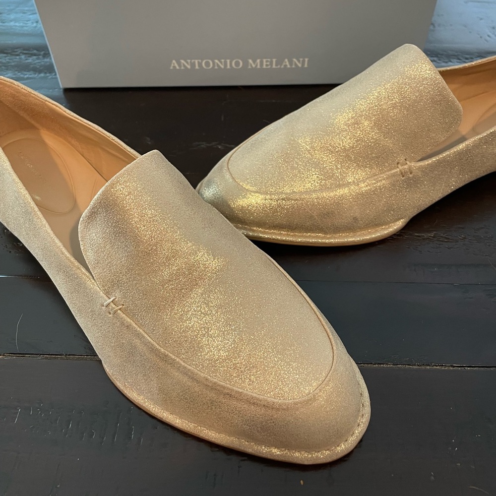 Antonio Melani Shoes. Glimmer Gold. Size 10.
